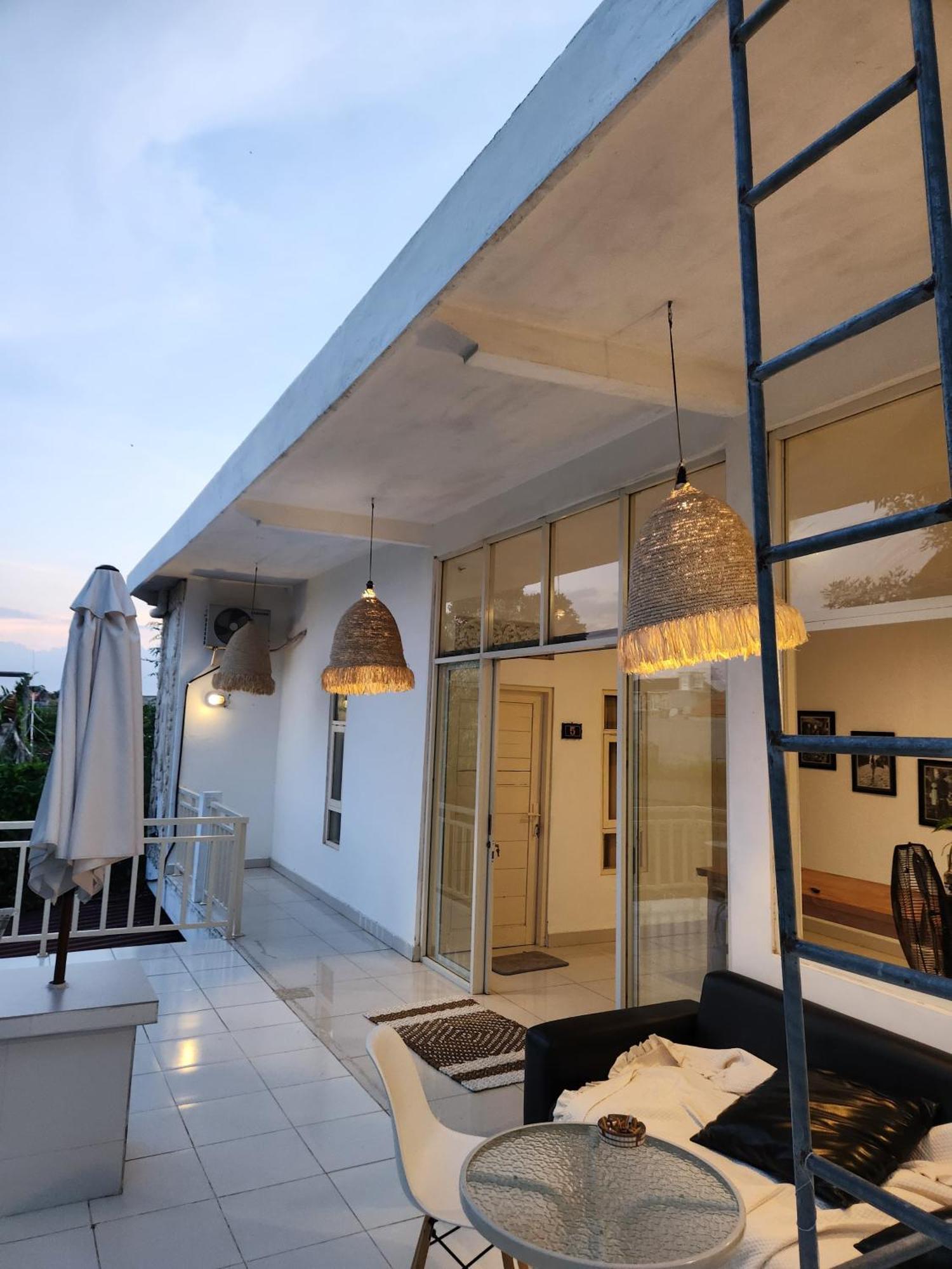Capricorn Villa Семиньяк Экстерьер фото